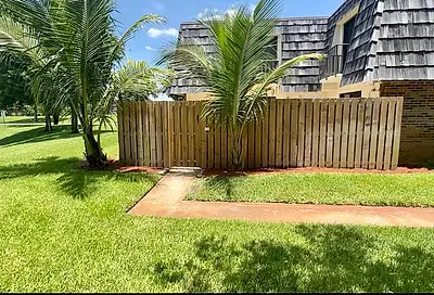 1524 Forest Lakes Circle West Palm Beach FL 33406