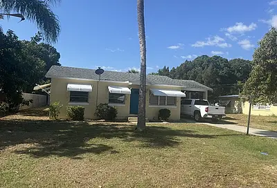 205 Garden Avenue Fort Pierce FL 34982