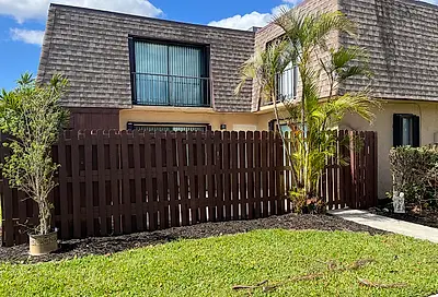 5203 Waterview Circle Palm Springs FL 33461