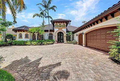 2743 Olde Cypress Dr Naples FL 34119