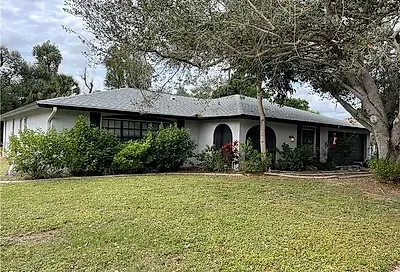 4735 Randag Dr North Fort Myers FL 33903