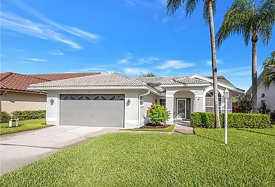 237 Countryside Dr Naples FL 34104