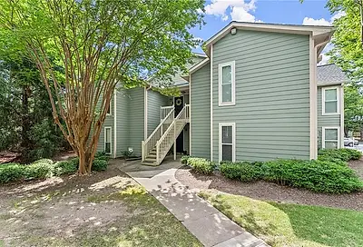 1115 Canyon Point Circle Roswell GA 30076