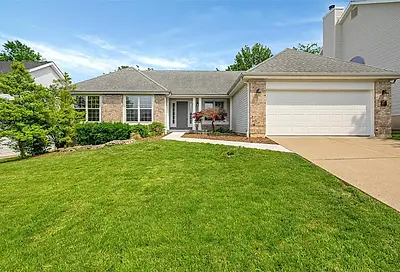4824 Crosswood Drive St Louis MO 63129