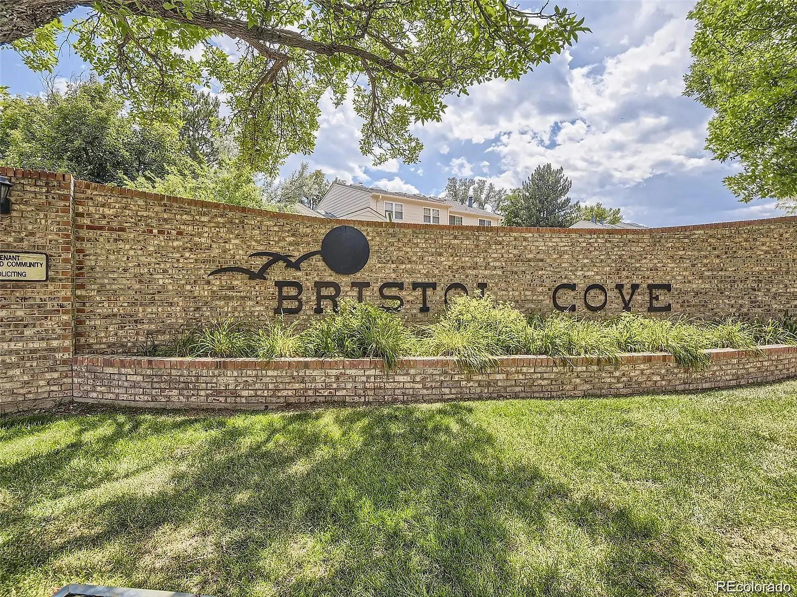 7694 S Cove Circle