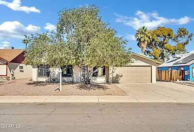 8 W Kristal Way Phoenix AZ 85027