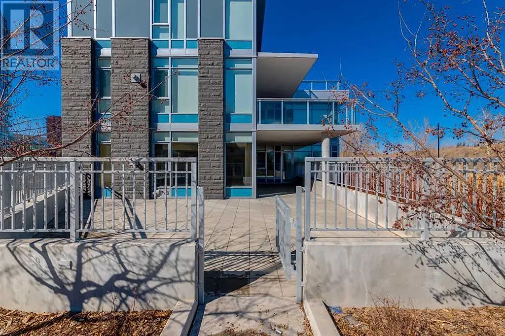 102, 88 Waterfront Mews SW