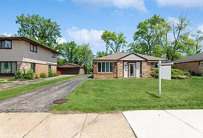 62 Marquette Street Park Forest IL 60466