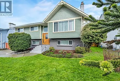 4212 Rossiter Dr Saanich BC V8N4S7