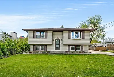 110 W Laura Lane Knoxville IA 50138