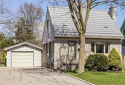 40 RIVER RD Mississauga ON L5M1R7
