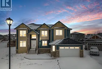 163 Canoe Crescent SW Airdrie AB T4B2N9