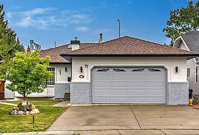 77 Country Hills Close NW Calgary AB T3K3Z2