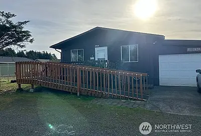 808 325th Place Ocean Park WA 98640