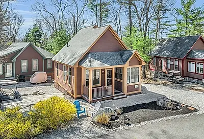 19 Whispering Pines Rd Westford MA 01886