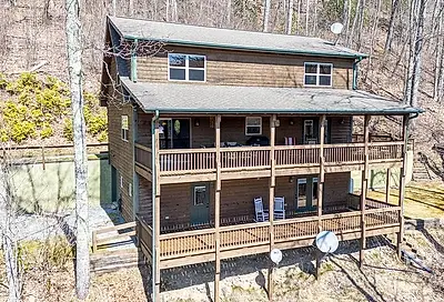 601 Parkway Drive Maggie Valley NC 28751