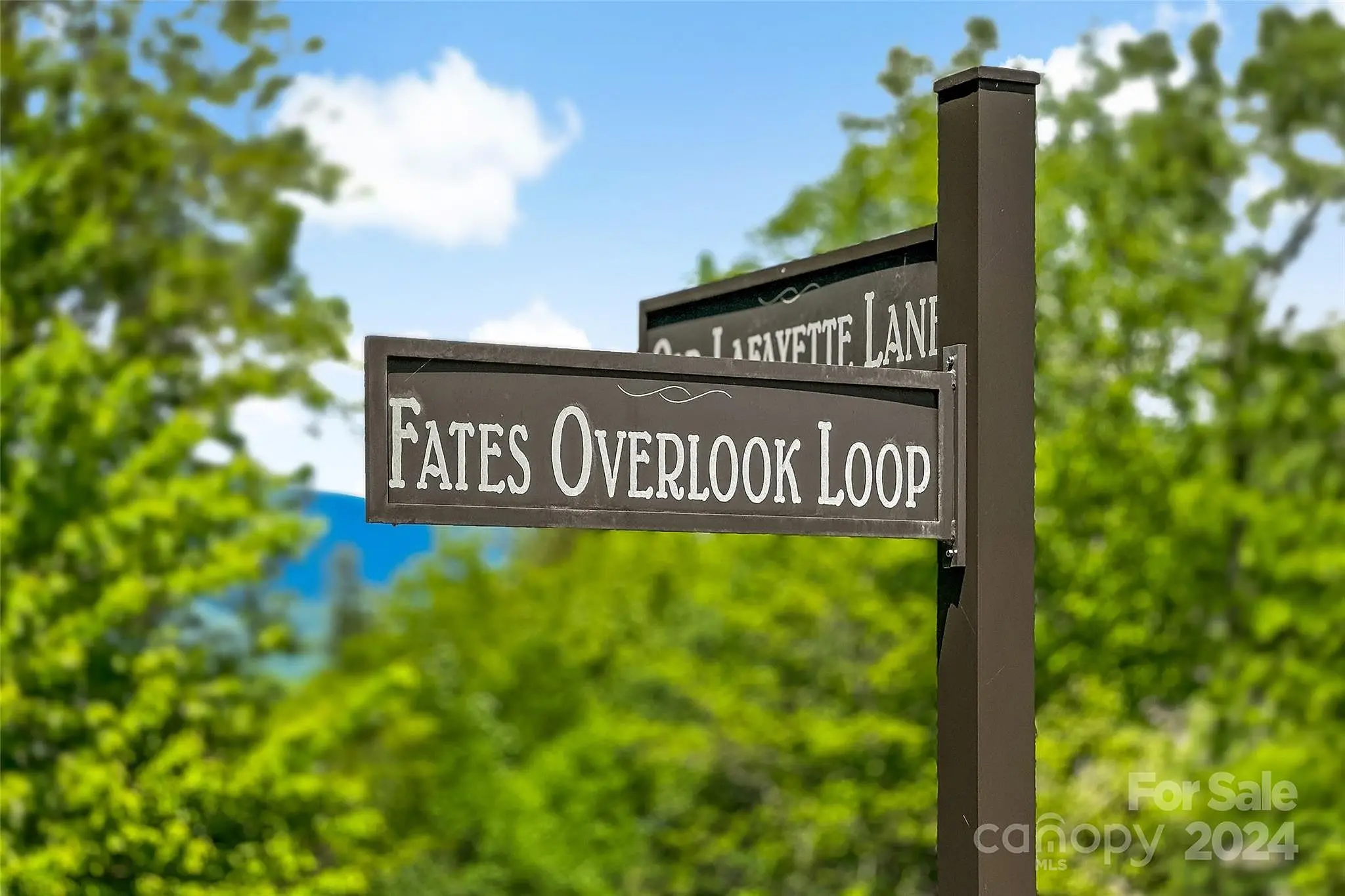 15 Fates Overlook Loop