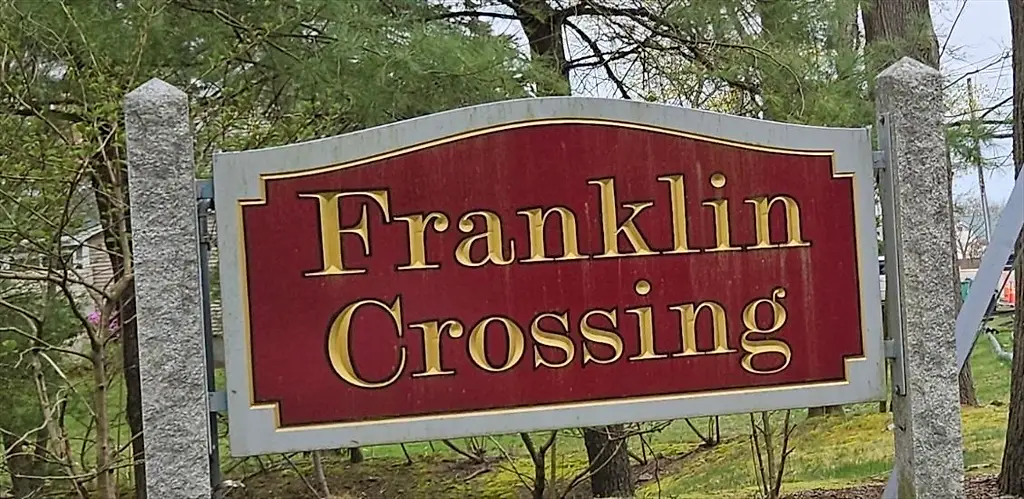1404 Franklin Crossing Rd