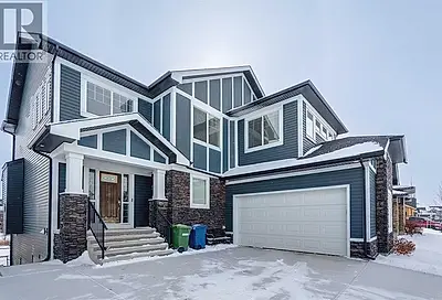 146 Canoe Crescent SW Airdrie AB T4B2N9
