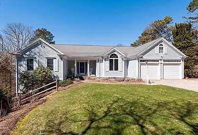232 Griffiths Pond Rd Brewster MA 02631
