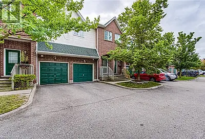 42 GREEN VALLEY Drive Unit# 14 Kitchener ON N2P2C3