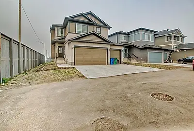 208 Kingsmere Greenway SE Airdrie AB T4A3L6
