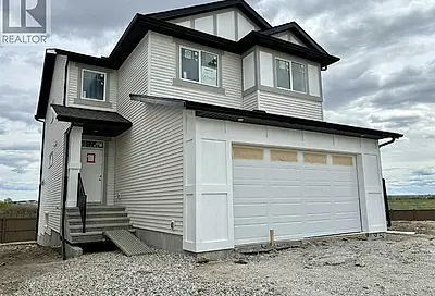 121 Monterey Place SE High River AB T1V0K3