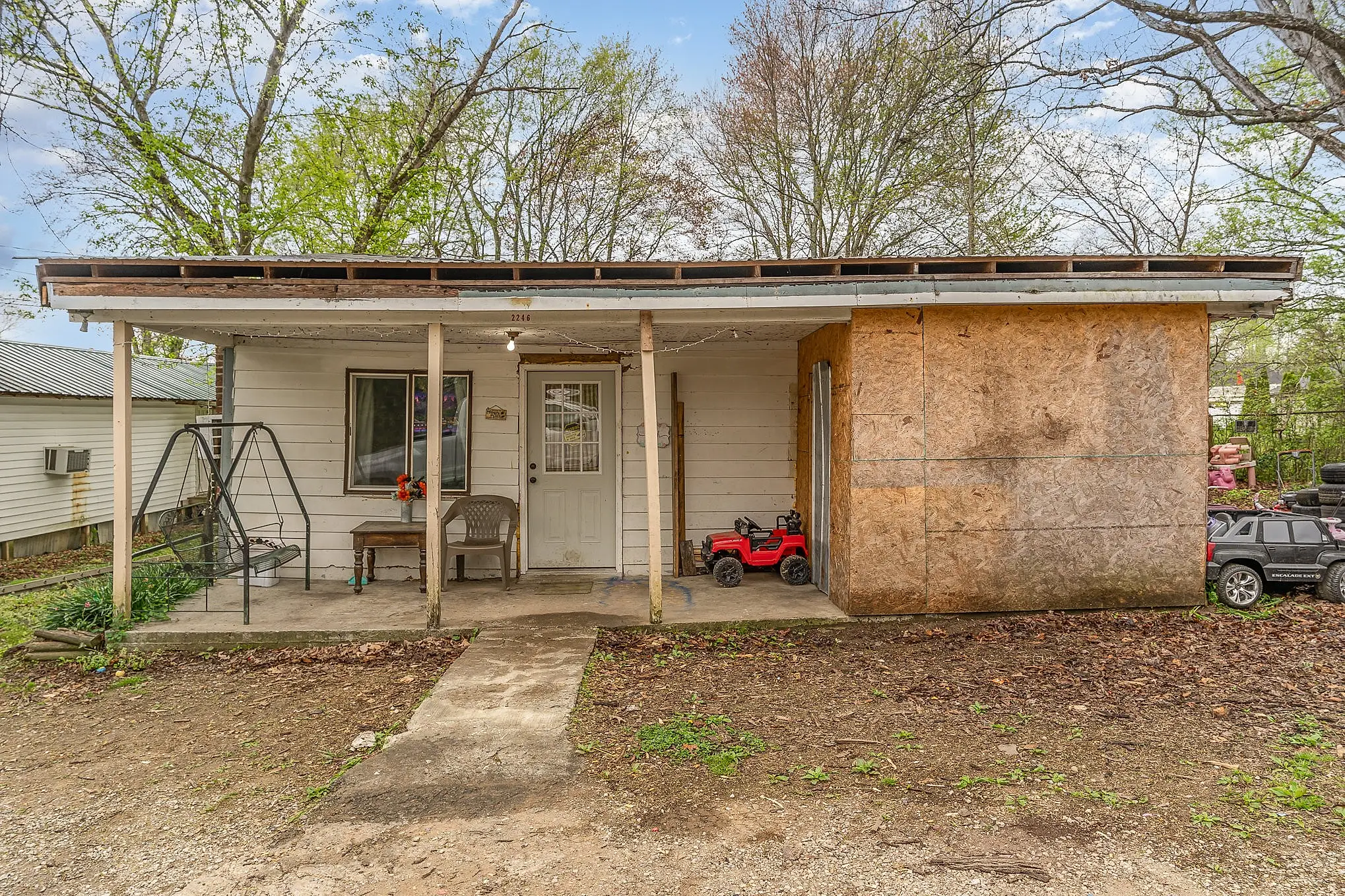 2246 Old Greenbrier Pike