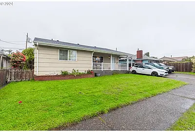 932 Noble Ave Coos Bay OR 97420