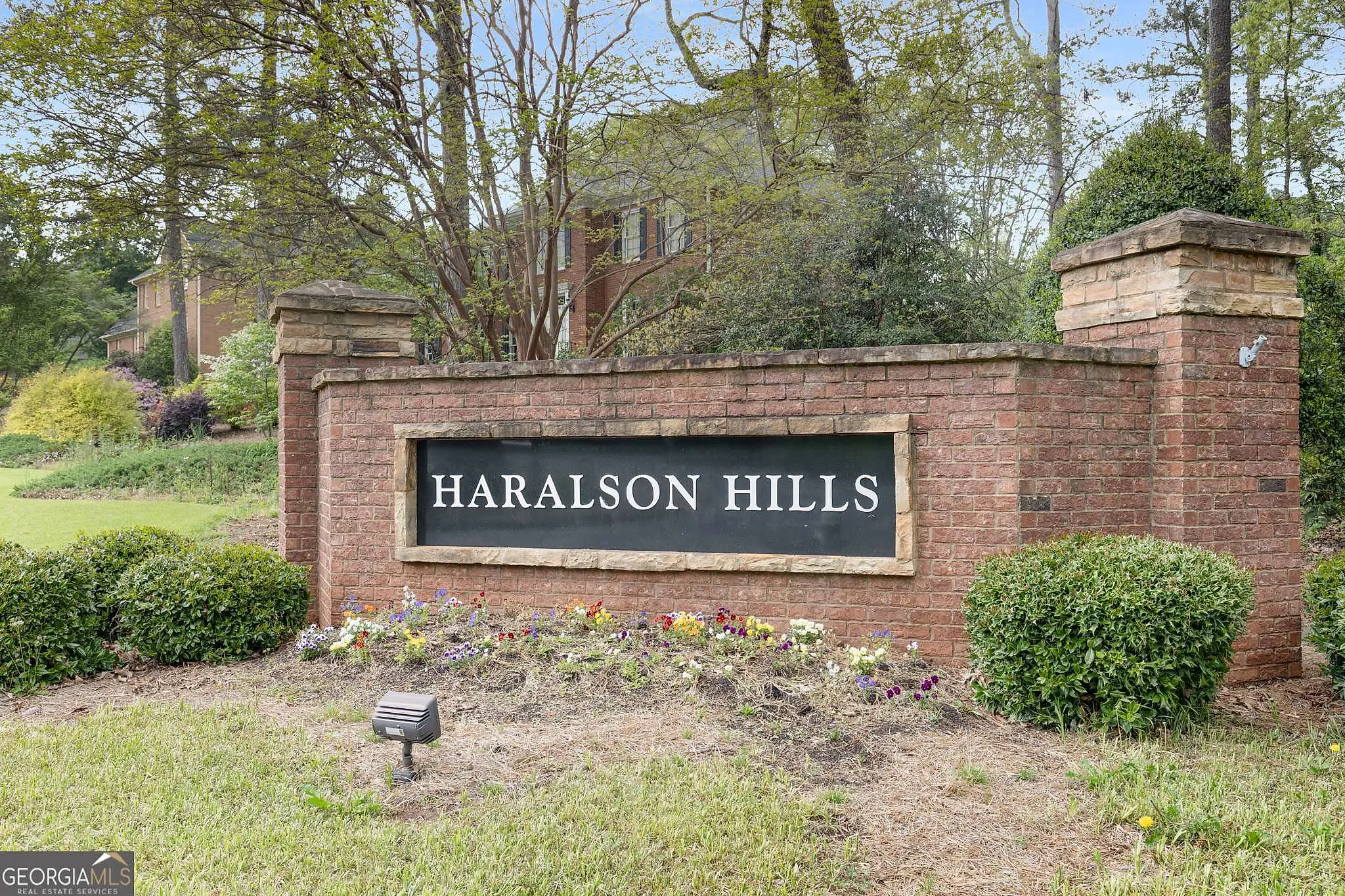 568 Haralson Drive SW