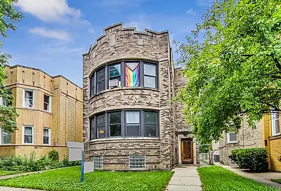 6738 N Rockwell Street Chicago IL 60645