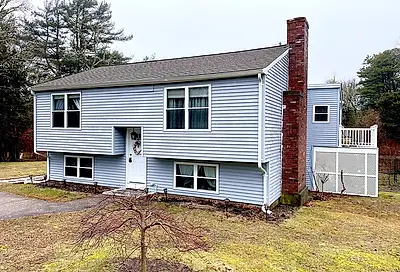 8 Scraggy Neck Road Ext Bourne MA 02532