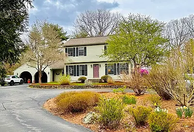 51 Fairview Ave Rehoboth MA 02769