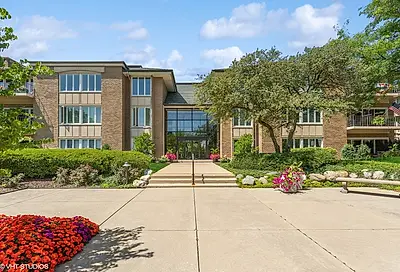 1 Oak Brook Club Drive Oak Brook IL 60523