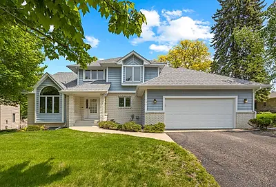 131 King Hill Road Golden Valley MN 55416