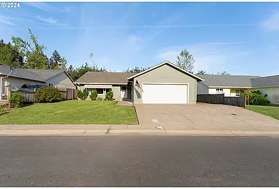 201 Bluebird St Cottage Grove OR 97424