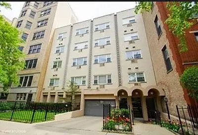 619 W Stratford Place Chicago IL 60657