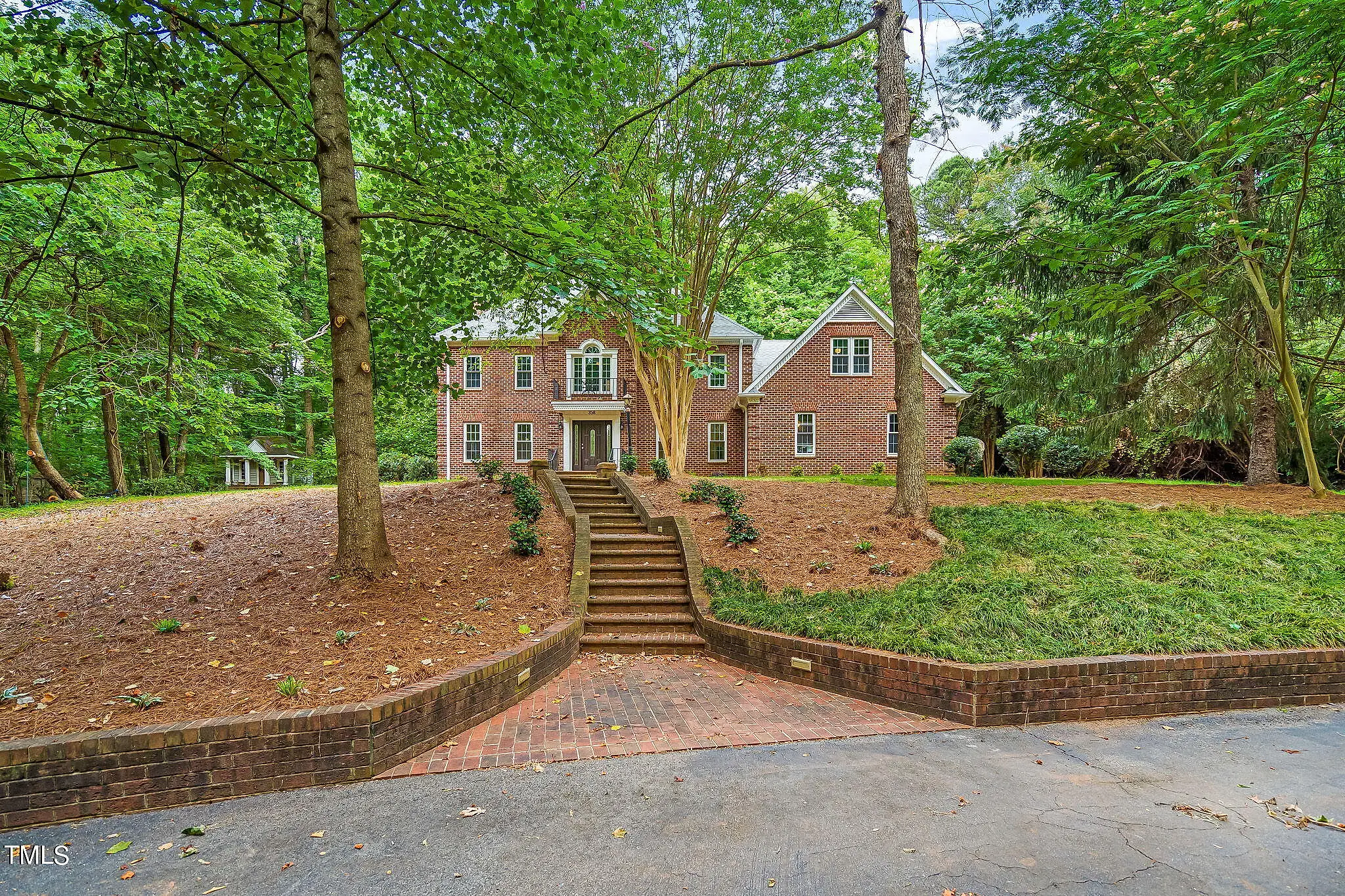 358 Colonial Road