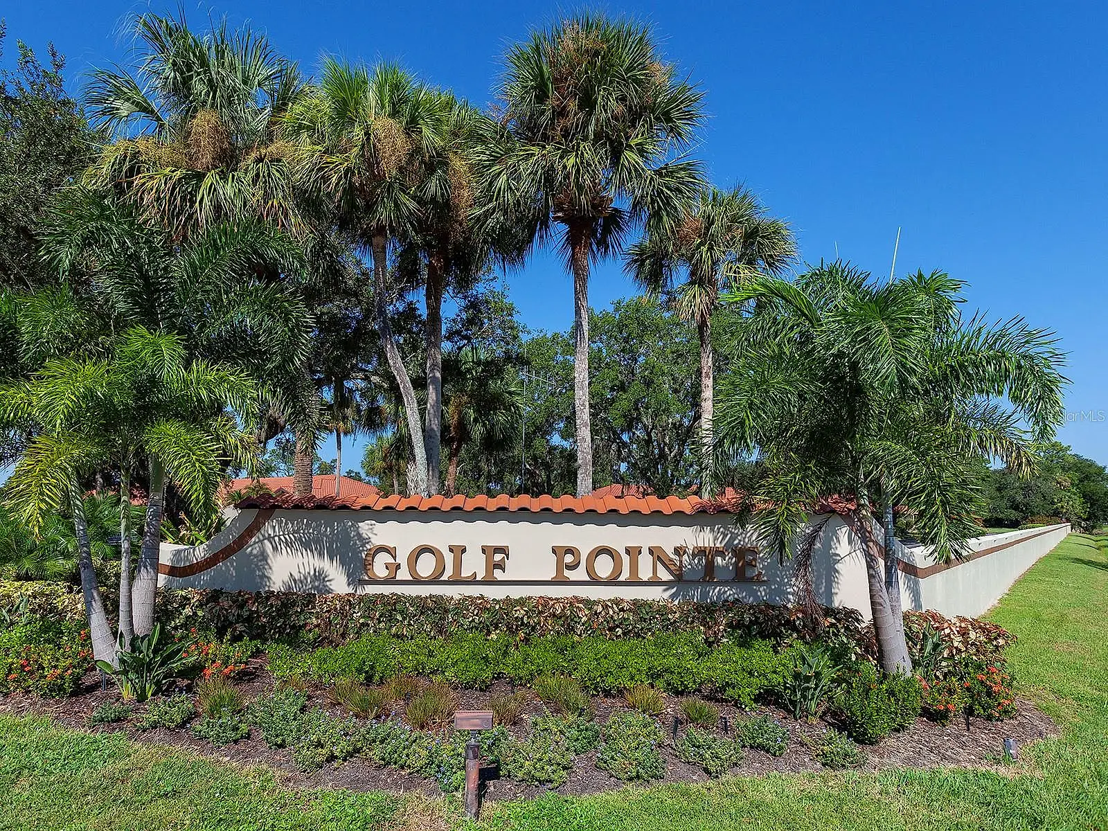 5577 Golf Pointe Drive