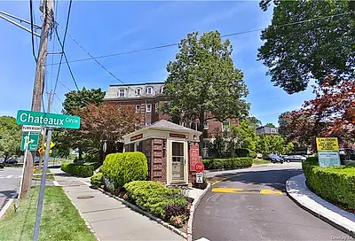 8 Chateaux Circle Scarsdale NY 10583