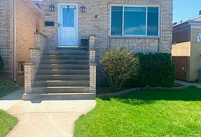 6705 W Montrose Avenue Harwood Heights IL 60706
