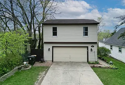 305 S Rosedale Court Round Lake IL 60073
