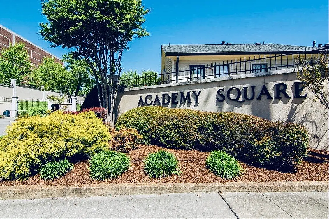137 Academy Sq