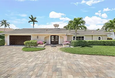 636 Park Shore Drive Naples FL 34103