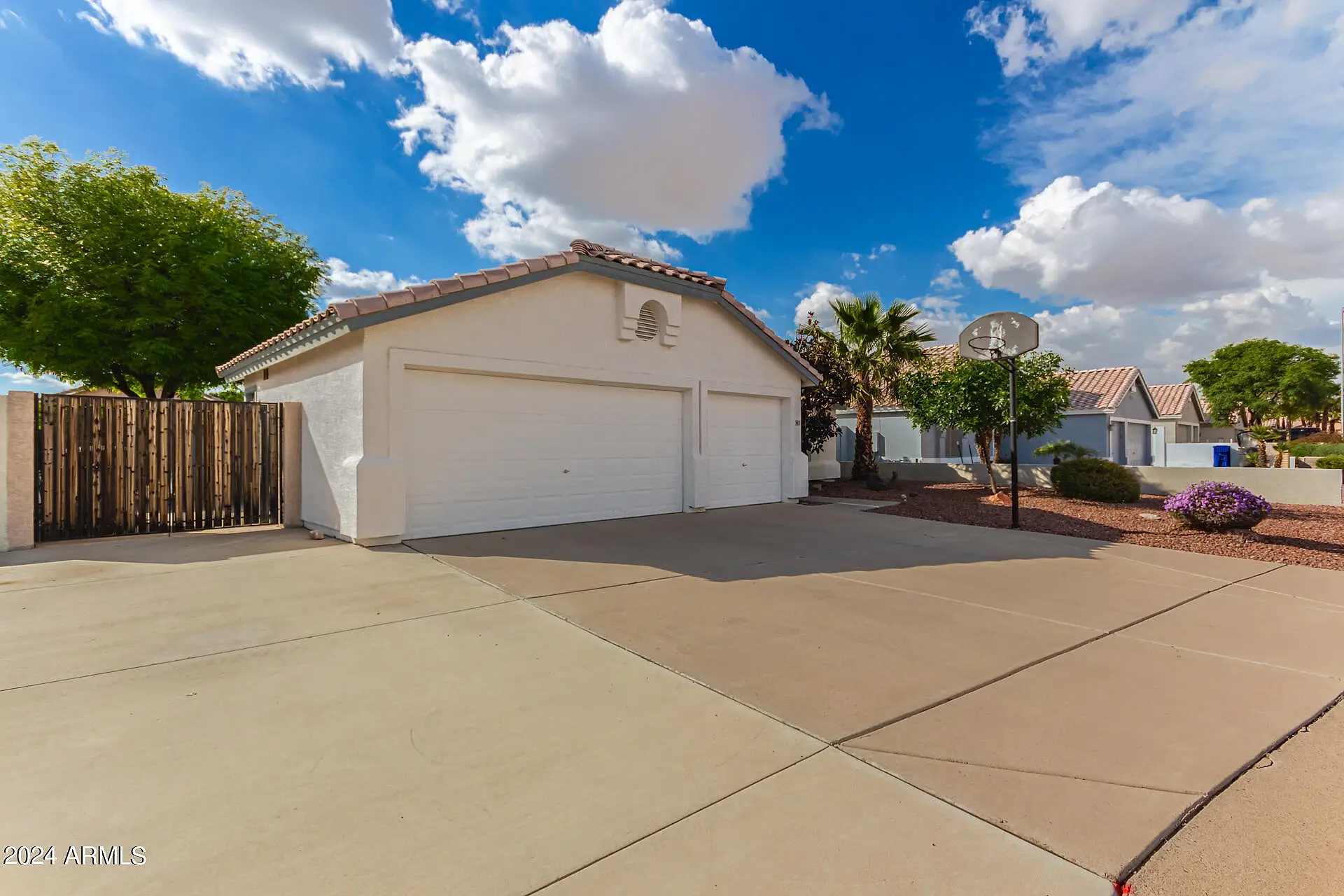 542 N Palo Verde --