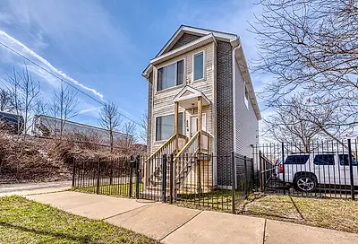 400 N Trumbull Avenue Chicago IL 60624