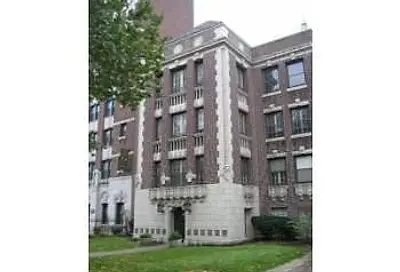 633 W Deming Place Chicago IL 60614