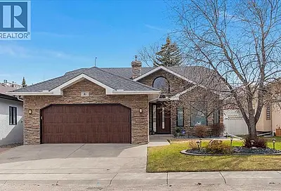 81 Country Hills Close NW Calgary AB T3K3Z2