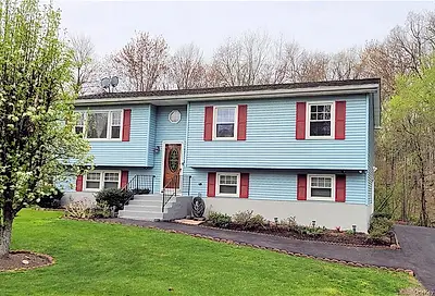 18 Bell Air Lane Wappingers Falls NY 12590