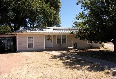 202 N Live Oak Street San Saba TX 76877